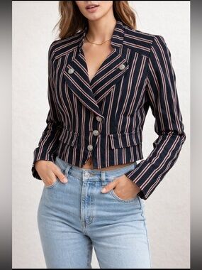 VTG Navy Red White Trim Chic Striped Cropped Blazer Tailored Fit Statement Piece